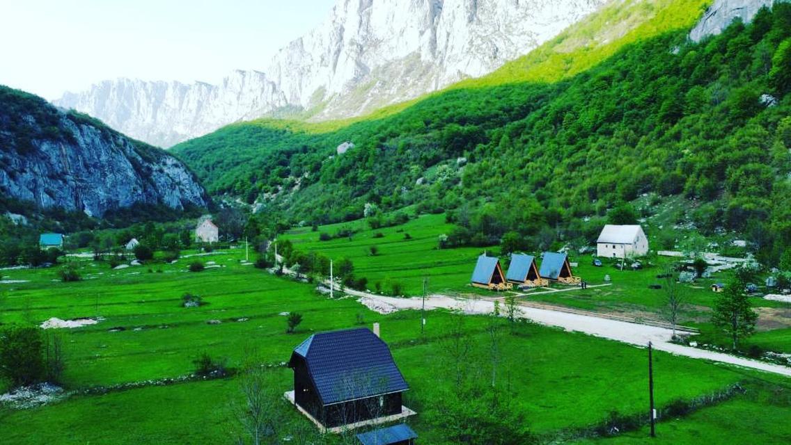 Etno Apartmani Komarnica Savnik Buitenkant foto