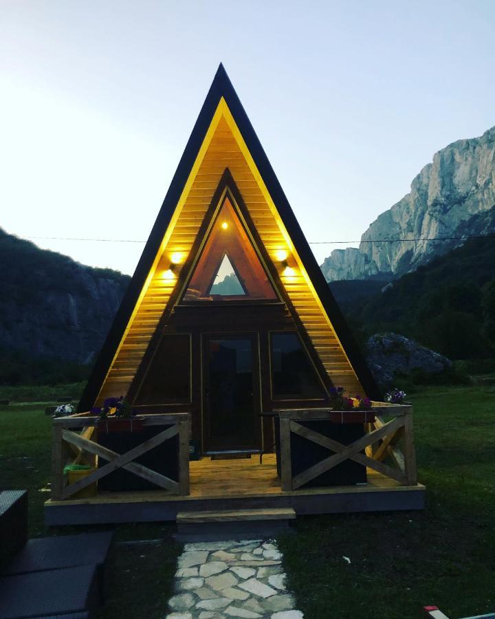 Etno Apartmani Komarnica Savnik Buitenkant foto