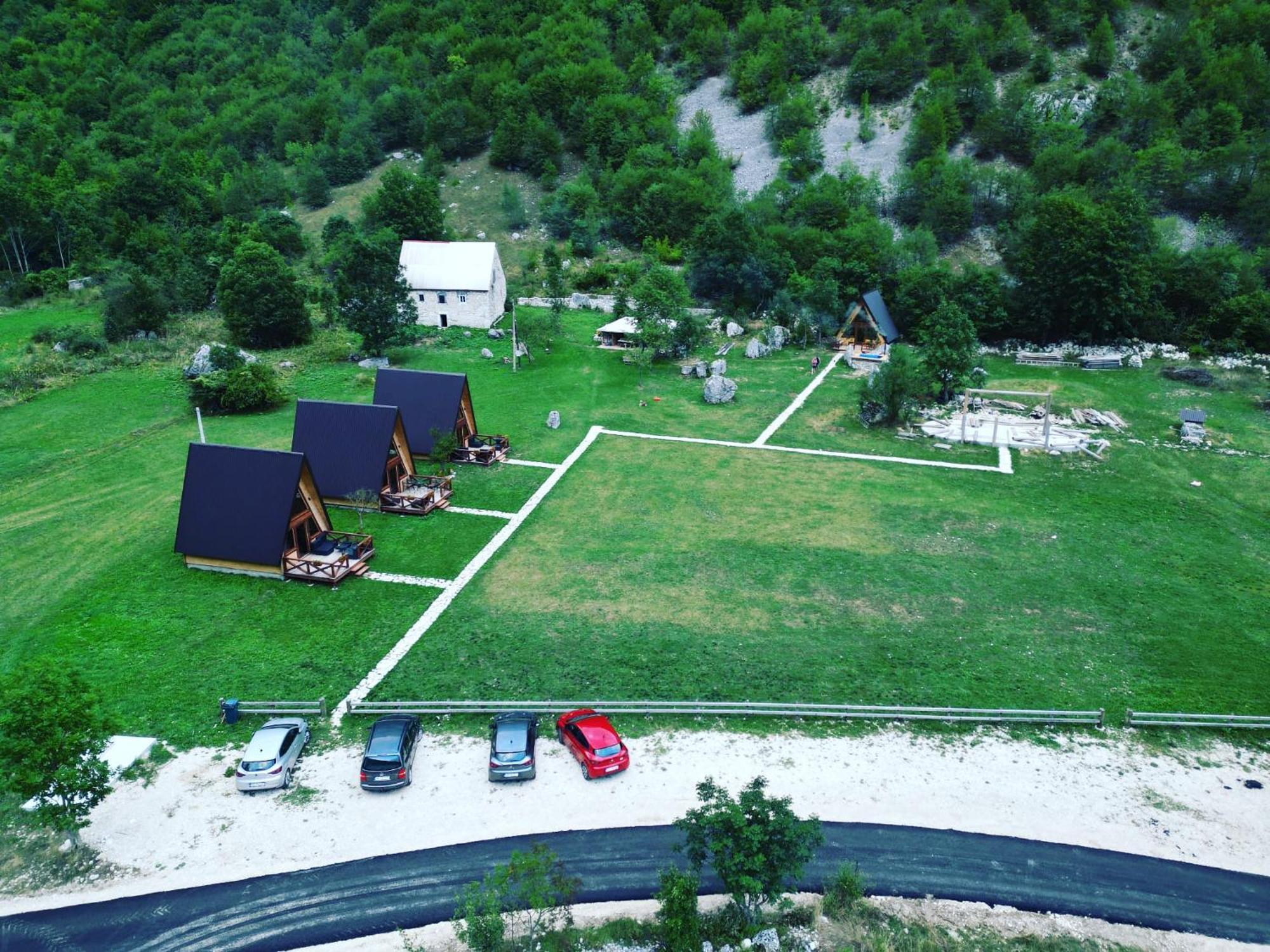 Etno Apartmani Komarnica Savnik Buitenkant foto