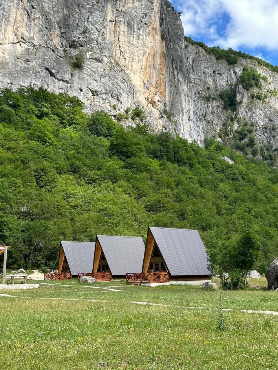Etno Apartmani Komarnica Savnik Buitenkant foto