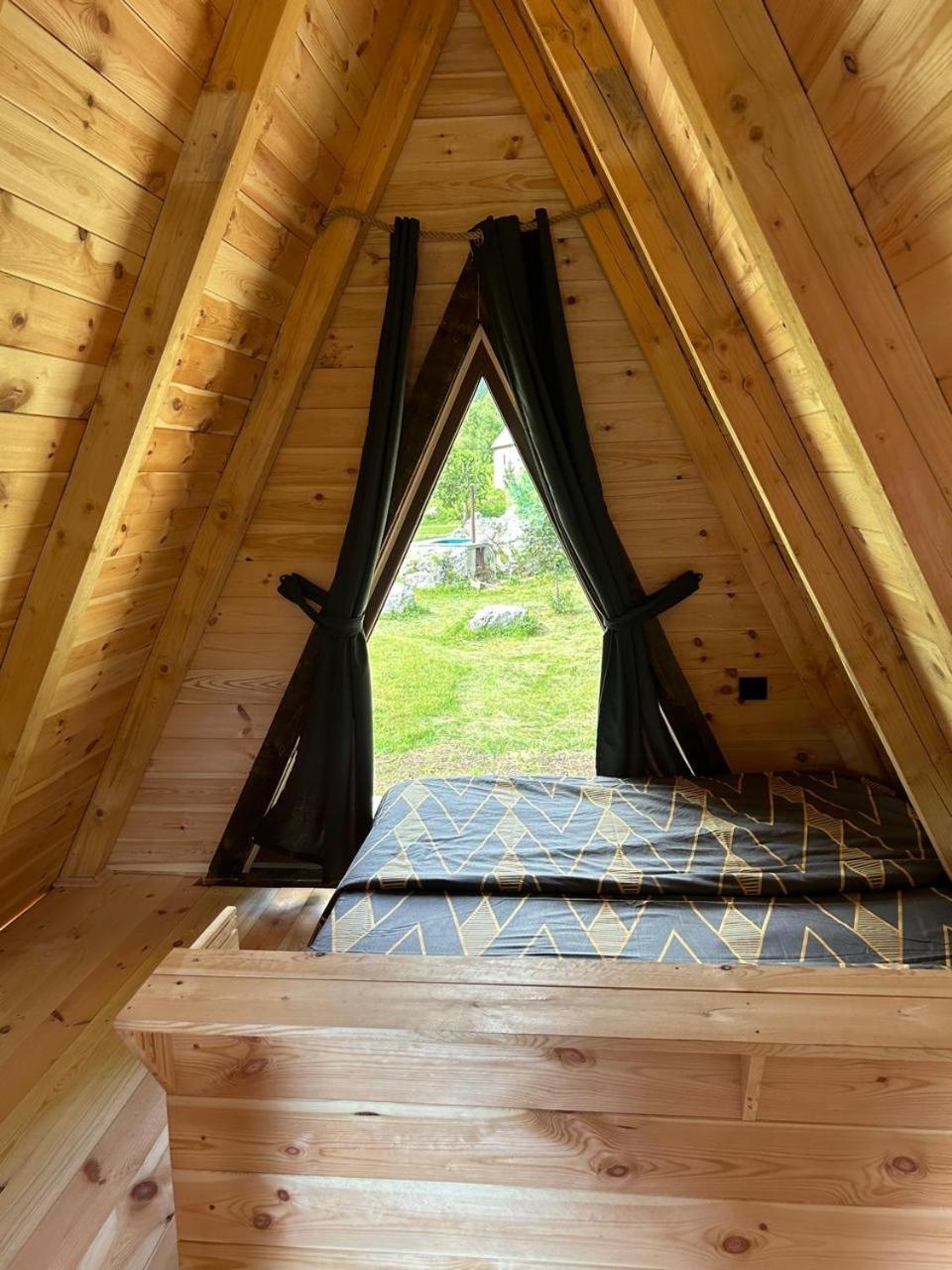 Etno Apartmani Komarnica Savnik Buitenkant foto