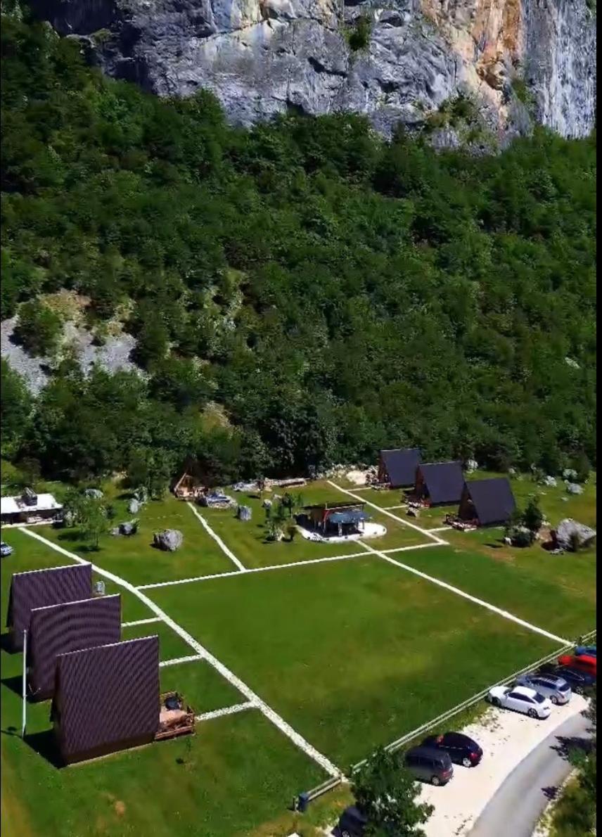 Etno Apartmani Komarnica Savnik Buitenkant foto