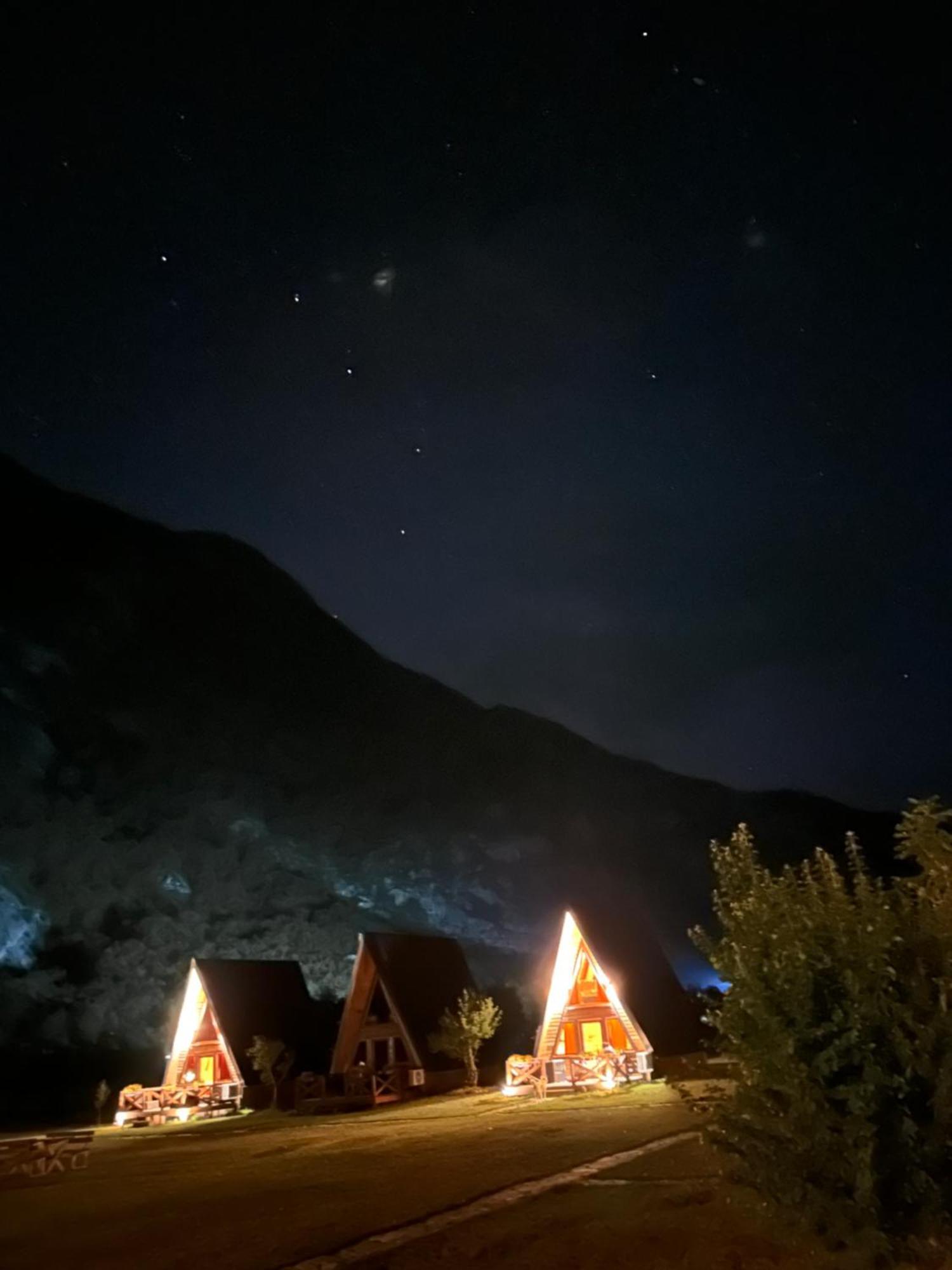 Etno Apartmani Komarnica Savnik Buitenkant foto